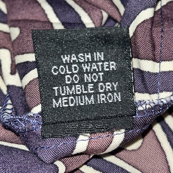 Wahine Toa purple skirt small - Picture 8 of 8